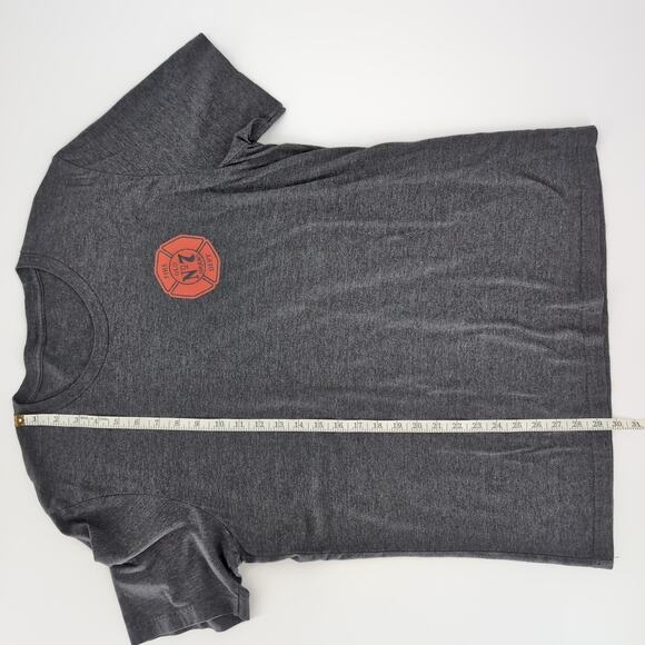 Jack Daniel's Tennessee Fire Whiskey Fireman's Unisex T-shirt/Tee - Size L - GUC - Picture 9 of 11